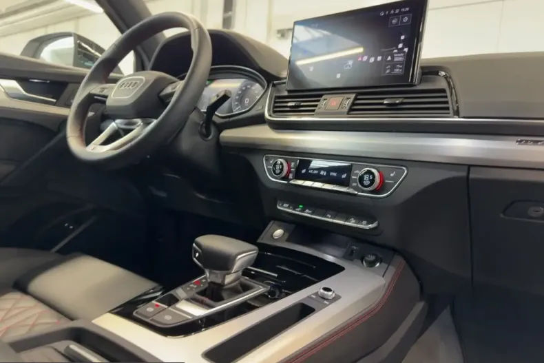 Audi Q5 din 2025 cu 7.292 km - oferta AUD252366 - foto 11