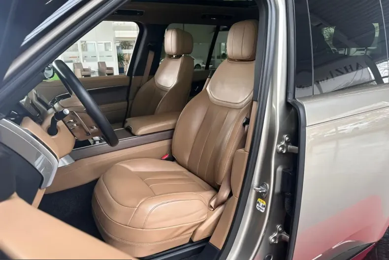 Land Rover Range Rover din 2023 cu 49.996 km - oferta LAN252367 - foto 18