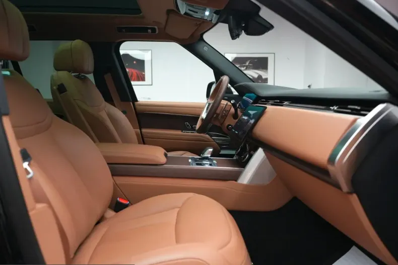 Land Rover Range Rover din 2023 cu 29.800 km - oferta LAN252368 - foto 19