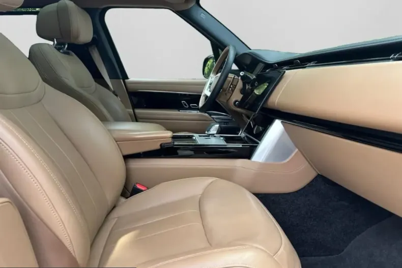 Land Rover Range Rover din 2024 cu 38.680 km - oferta LAN252369 - foto 14