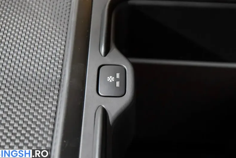 Land Rover Range Rover LWB Autobiography din 2026 cu 100 km - oferta LAN252374 - foto 15