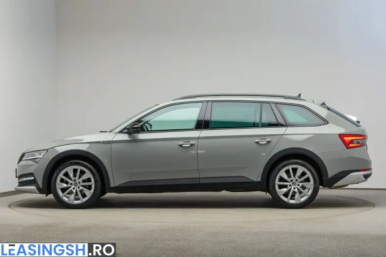 Skoda Superb din 2023 cu 52.600 km - oferta SKO252381 - foto 3
