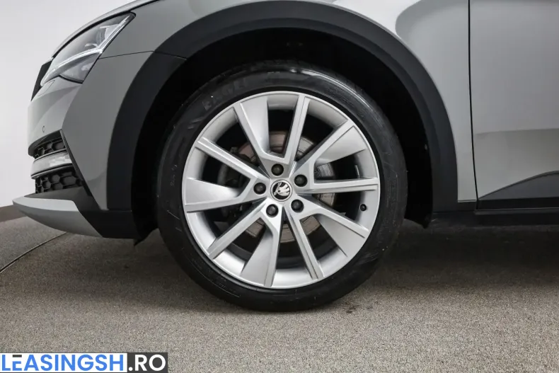 Skoda Superb din 2023 cu 52.600 km - oferta SKO252381 - foto 6