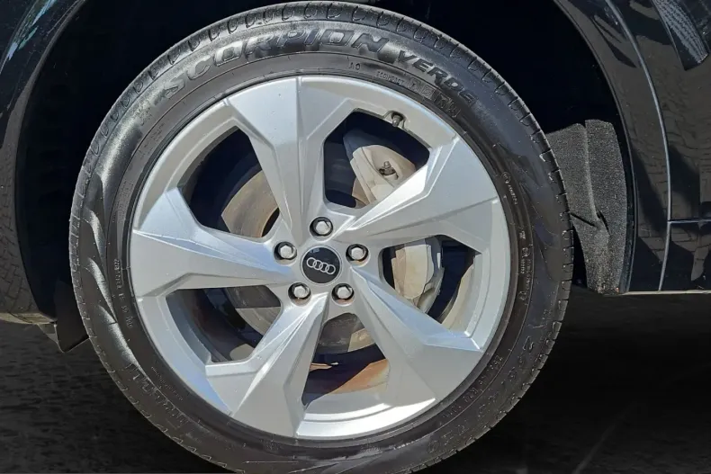 Audi Q5 din 2023 cu 51.969 km - oferta AUD252392 - foto 4