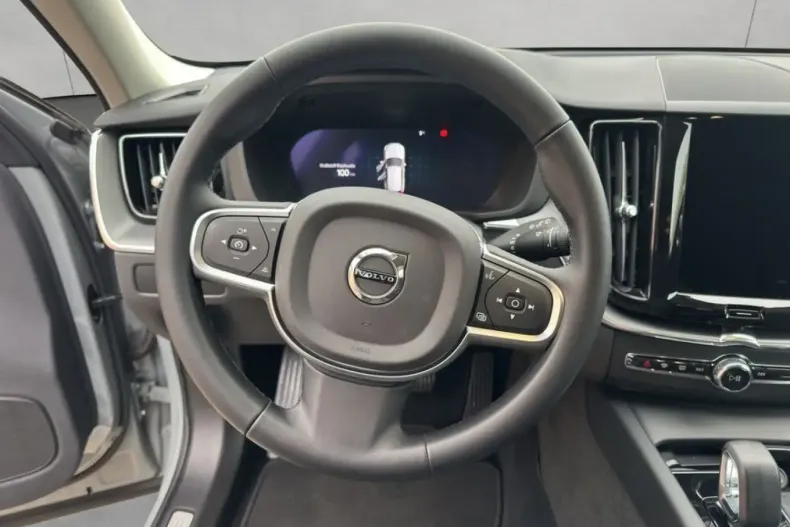 Volvo XC60 din 2024 cu 23.397 km - oferta VOL252396 - foto 10