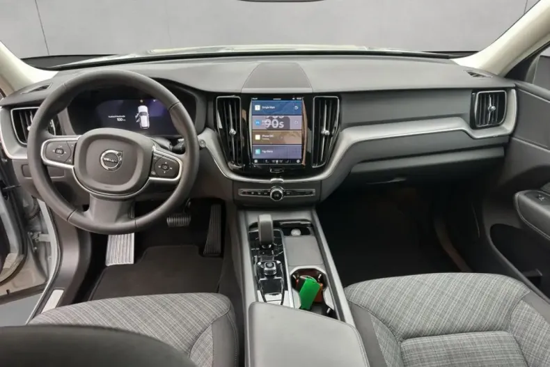 Volvo XC60 din 2024 cu 23.397 km - oferta VOL252396 - foto 12