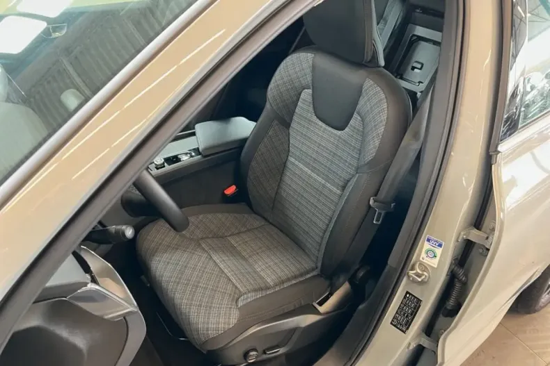 Volvo XC60 din 2024 cu 16.338 km - oferta VOL252398 - foto 26