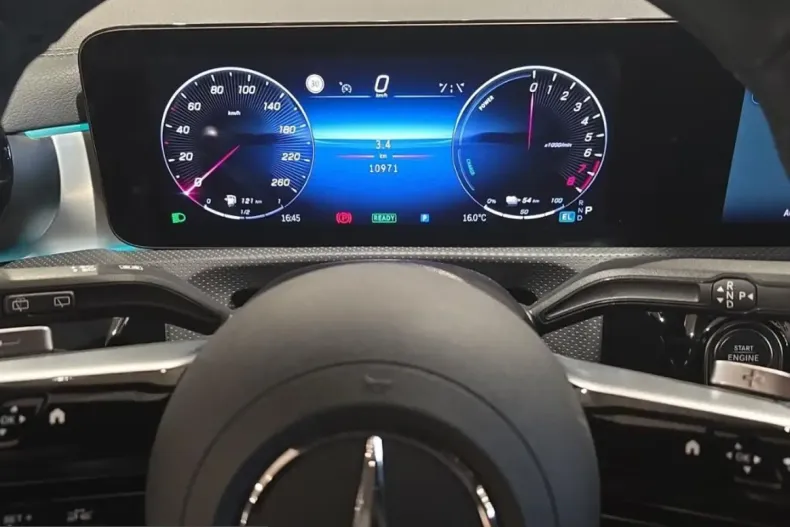 Mercedes-Benz CLA 250 (Clasa CLA) din 2025 cu 10.962 km - oferta MER252400 - foto 17