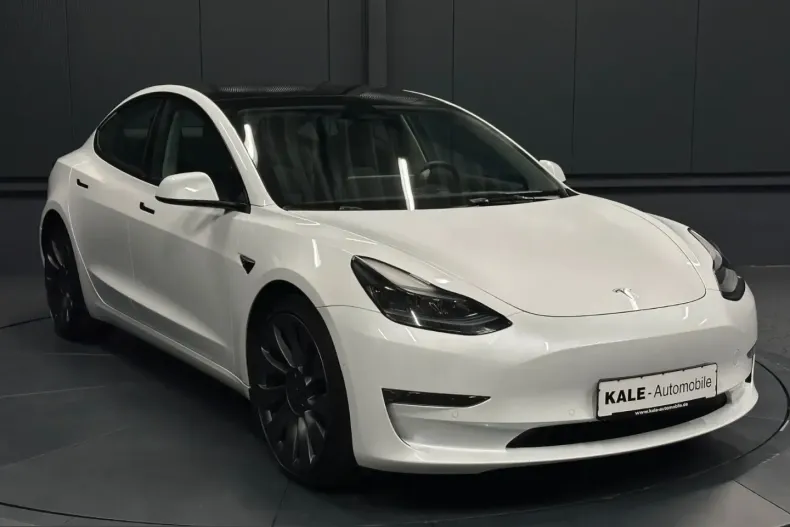 Tesla Model 3 din 2022 cu 54.000 km - oferta TES252403 - foto 1