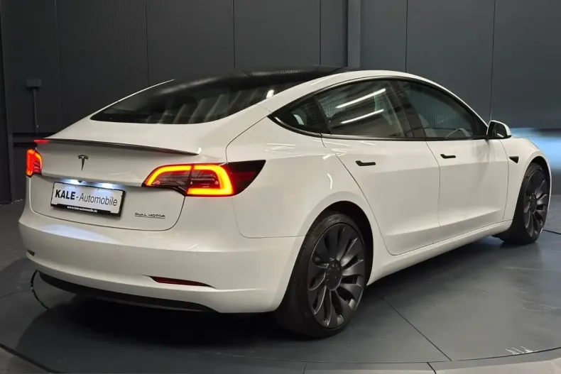 Tesla Model 3 din 2022 cu 54.000 km - oferta TES252403 - foto 5
