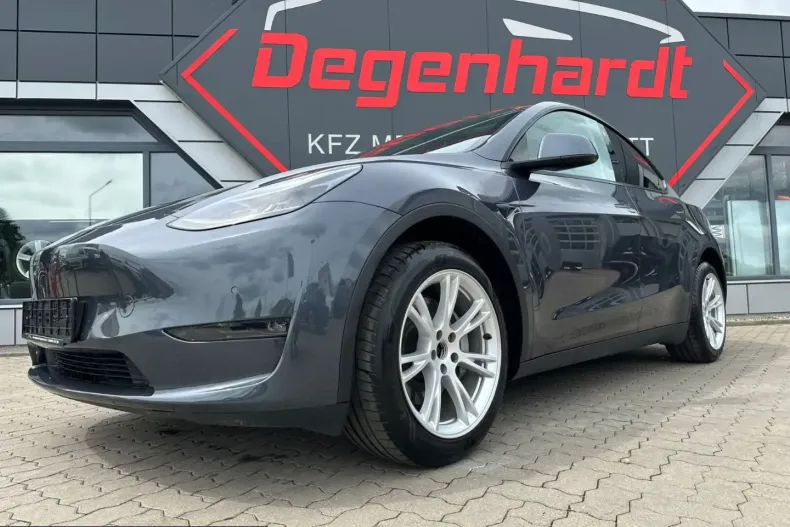 Tesla Model Y din 2022 cu 85.884 km - oferta TES252406 - foto 3