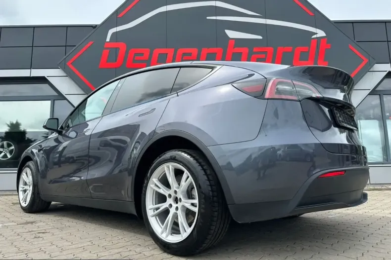 Tesla Model Y din 2022 cu 85.884 km - oferta TES252406 - foto 4