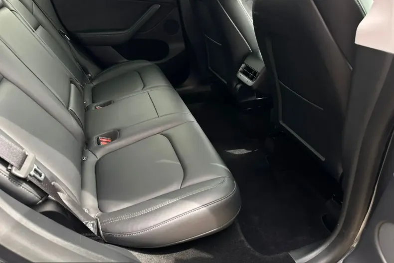 Tesla Model Y din 2022 cu 85.884 km - oferta TES252406 - foto 18