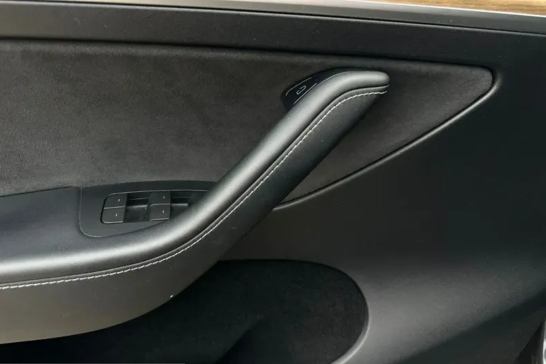Tesla Model Y din 2022 cu 85.884 km - oferta TES252406 - foto 21