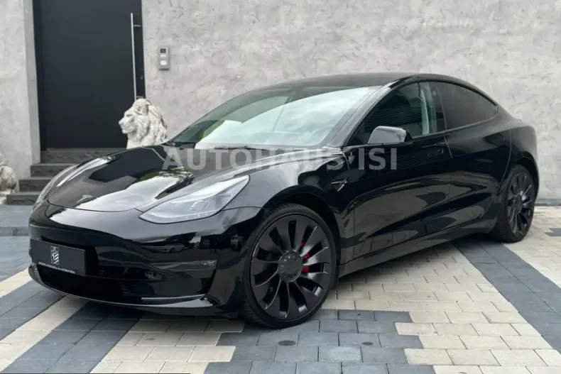 Tesla Model 3 din 2022 cu 42.900 km - oferta TES252408 - foto 1