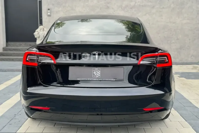 Tesla Model 3 din 2022 cu 42.900 km - oferta TES252408 - foto 4