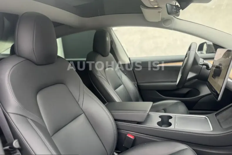 Tesla Model 3 din 2022 cu 42.900 km - oferta TES252408 - foto 17