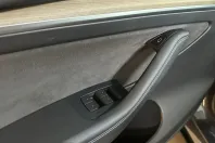 Tesla Model Y din 2023 cu 40.794 km - oferta TES252410 - foto 12