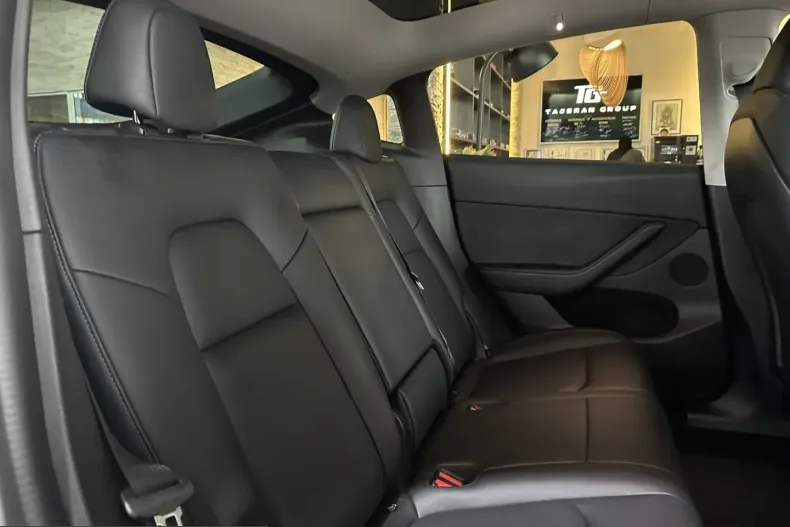 Tesla Model Y din 2023 cu 40.794 km - oferta TES252410 - foto 18
