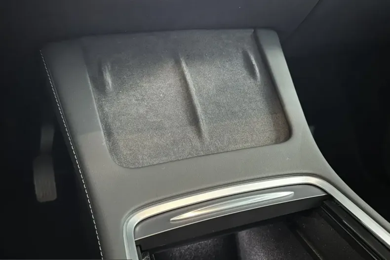 Tesla Model Y din 2023 cu 40.794 km - oferta TES252410 - foto 30