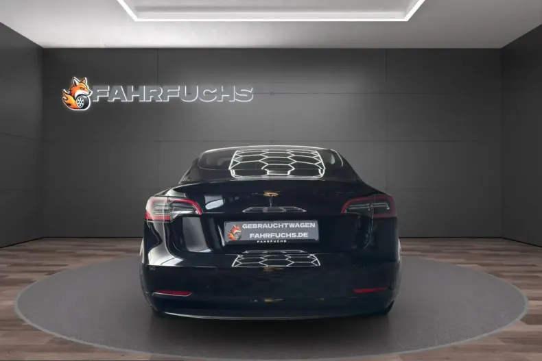Tesla Model 3 din 2022 cu 25.600 km - oferta TES252411 - foto 6