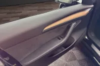 Tesla Model 3 din 2022 cu 25.600 km - oferta TES252411 - foto 11
