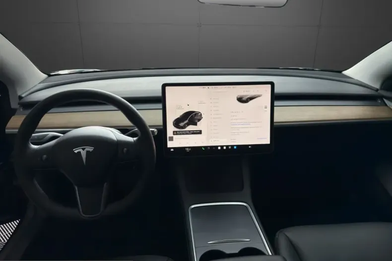 Tesla Model 3 din 2022 cu 25.600 km - oferta TES252411 - foto 13