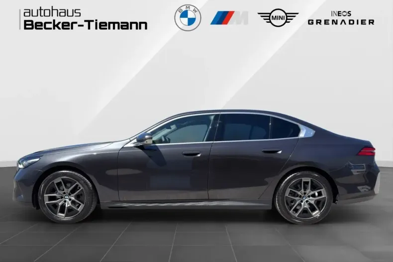 BMW 520 (Seria 5) din 2025 cu 29.841 km - oferta BMW252446 - foto 3