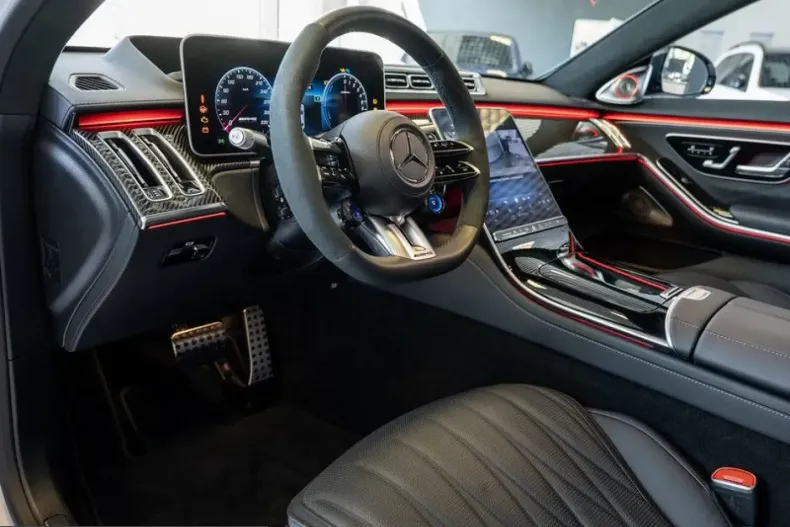 Mercedes-Benz S 63 AMG (Clasa S) din 2025 cu 5.854 km - oferta MER252456 - foto 17