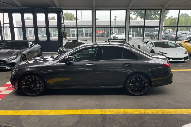 Mercedes-Benz E 53 AMG (Clasa E) din 2022 cu 63.677 km - oferta MER252459 - foto 3