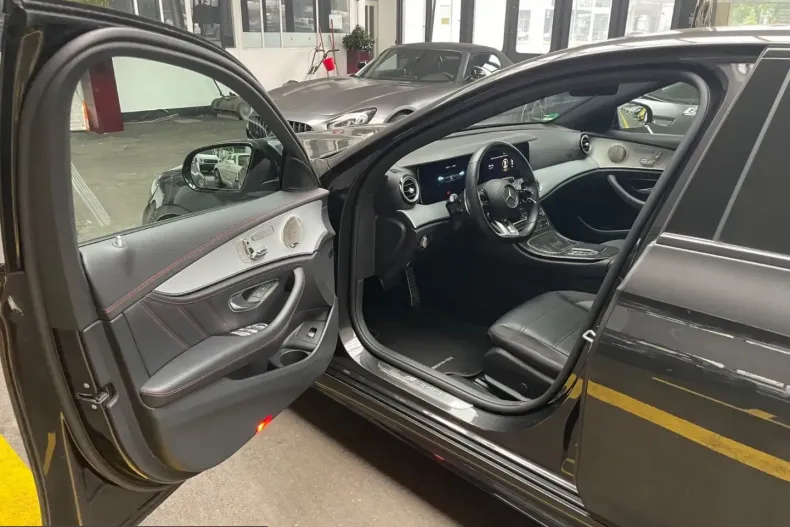 Mercedes-Benz E 53 AMG (Clasa E) din 2022 cu 63.677 km - oferta MER252459 - foto 7