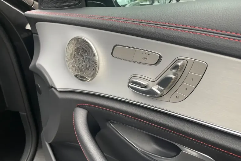Mercedes-Benz E 53 AMG (Clasa E) din 2022 cu 63.677 km - oferta MER252459 - foto 15
