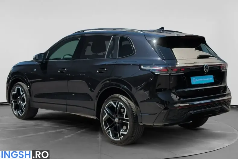 Volkswagen Touareg din 2024 cu 31.600 km - oferta VOL252482 - foto 4