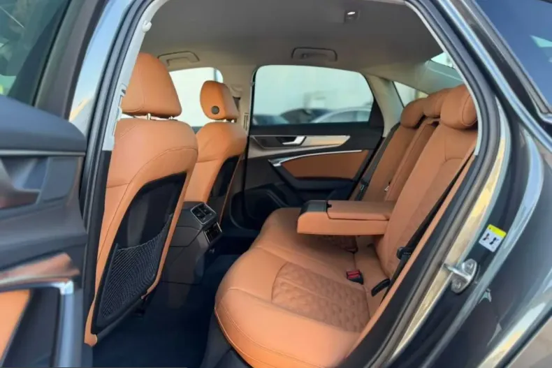 Audi A6 din 2023 cu 101.000 km - oferta AUD252483 - foto 8