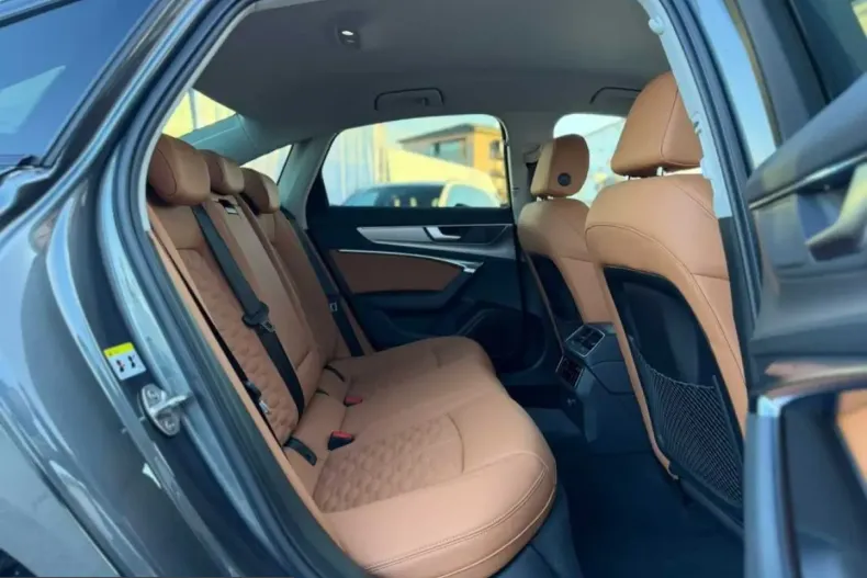Audi A6 din 2023 cu 101.000 km - oferta AUD252483 - foto 9