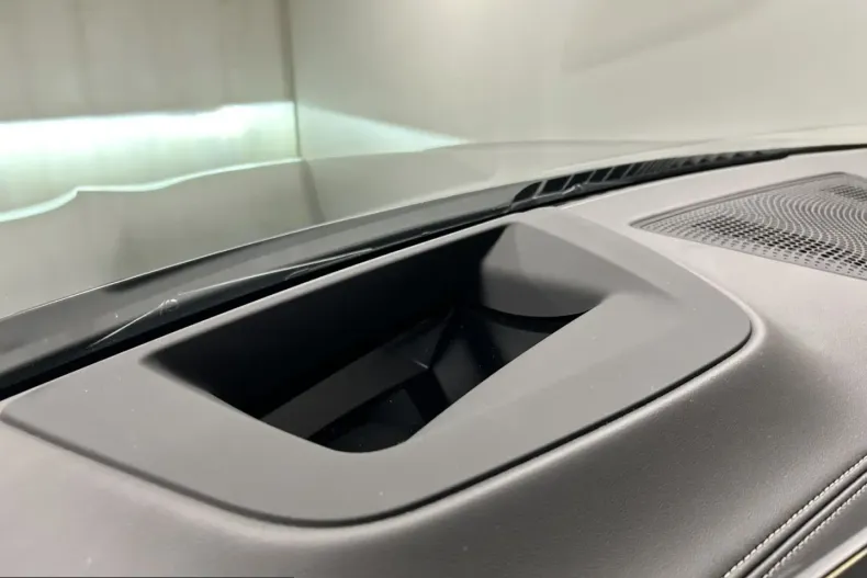 BMW X6 (Seria X) din 2025 cu 11.634 km - oferta BMW252487 - foto 38