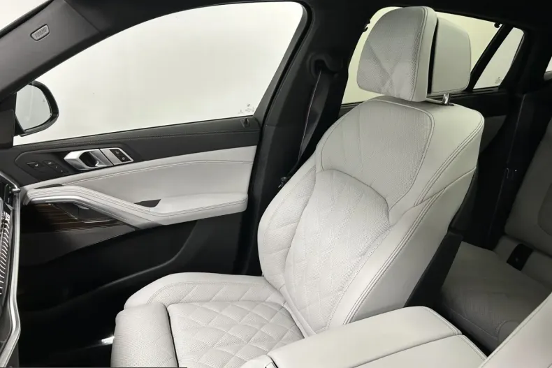 BMW X6 (Seria X) din 2025 cu 11.634 km - oferta BMW252487 - foto 42
