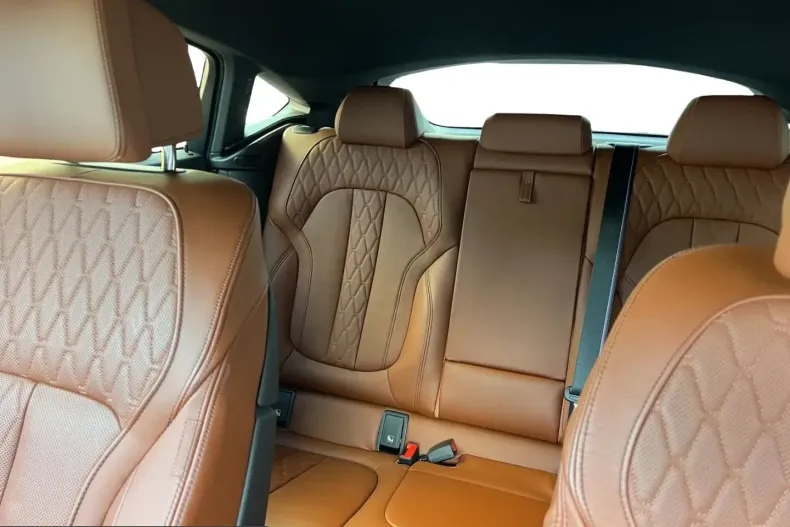 BMW X6 (Seria X) din 2025 cu 19.800 km - oferta BMW252491 - foto 8