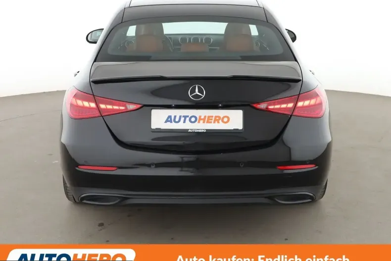 Mercedes-Benz C 300 (Clasa C) din 2023 cu 45.208 km - oferta MER252501 - foto 4