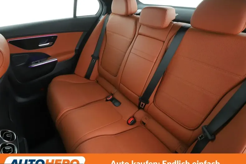 Mercedes-Benz C 300 (Clasa C) din 2023 cu 45.208 km - oferta MER252501 - foto 12