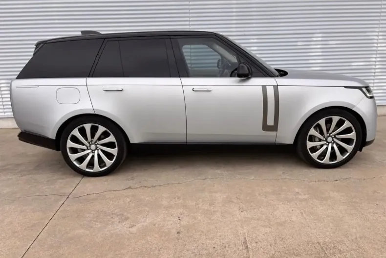 Land Rover Range Rover HSE din 2022 cu 139.940 km - oferta LAN252502 - foto 4