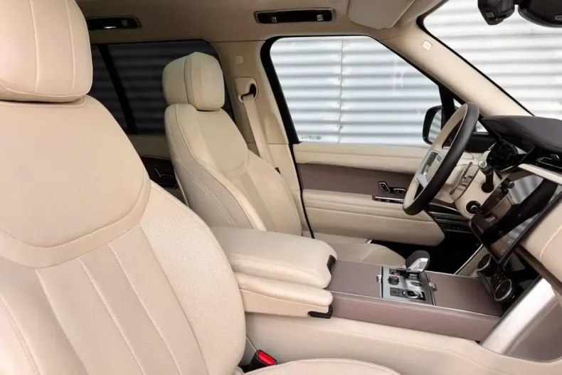 Land Rover Range Rover HSE din 2022 cu 139.940 km - oferta LAN252502 - foto 7