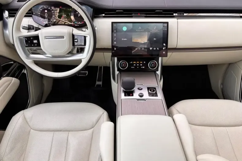 Land Rover Range Rover HSE din 2022 cu 139.940 km - oferta LAN252502 - foto 9