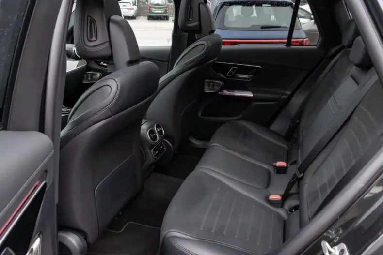 Mercedes-Benz GLC 450 (Clasa GLC) din 2025 cu 7.100 km - oferta MER252511 - foto 5