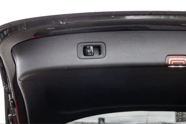 Mercedes-Benz GLC 450 (Clasa GLC) din 2025 cu 7.100 km - oferta MER252511 - foto 9