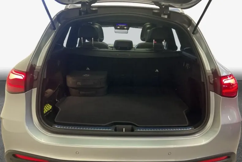 Mercedes-Benz GLC 300 (Clasa GLC) din 2025 cu 29.000 km - oferta MER252513 - foto 8