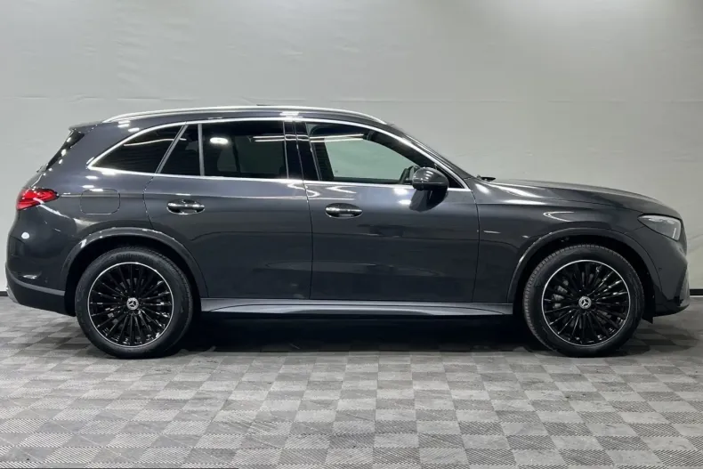 Mercedes-Benz GLC 300 (Clasa GLC) din 2025 cu 18.602 km - oferta MER252516 - foto 6