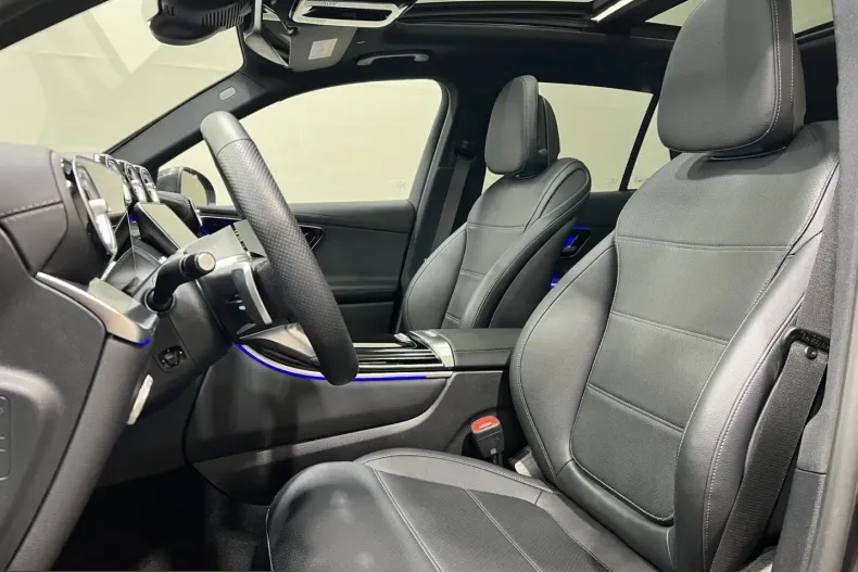Mercedes-Benz GLC 300 (Clasa GLC) din 2025 cu 18.602 km - oferta MER252516 - foto 9