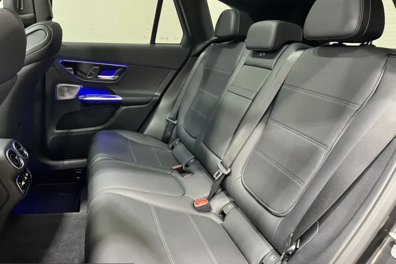 Mercedes-Benz GLC 300 (Clasa GLC) din 2025 cu 18.602 km - oferta MER252516 - foto 14