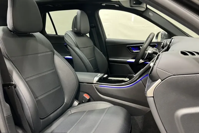 Mercedes-Benz GLC 300 (Clasa GLC) din 2025 cu 18.602 km - oferta MER252516 - foto 18